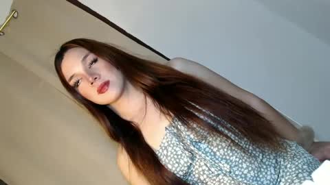 Snapshot of its_me_ezzie chatting on 02/23/25, 11:55 EZZIE online show from 02/23/25, 11:55