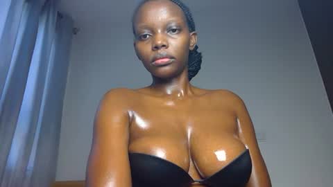 Snapshot of its_metney chatting on 06/21/26, 09:45 Metney online show from 06/21/26, 09:45