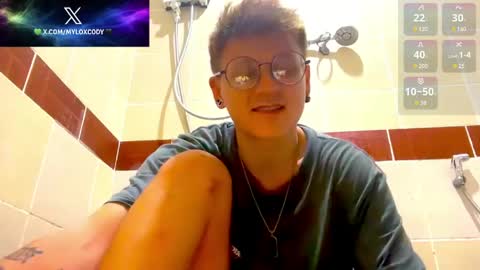 Snapshot of its_mylo chatting on 04/20/26, 08:32 Mylo online show from 04/20/26, 08:32