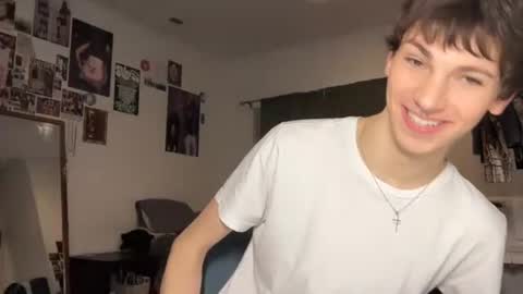 Rowan online show from 10/17/25, 01:42