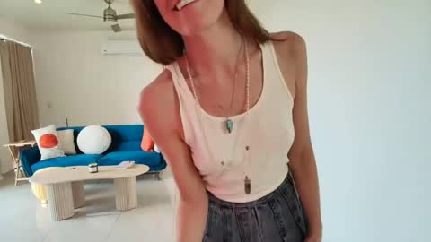 Snapshot of itsallaboutenergy___ chatting on 01/11/25, 03:20 Next Stream Tuesday 123 Around 2 PM EST online show from 01/11/25, 03:20