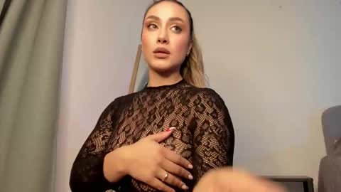 Isabella online show from 02/06/26, 04:10