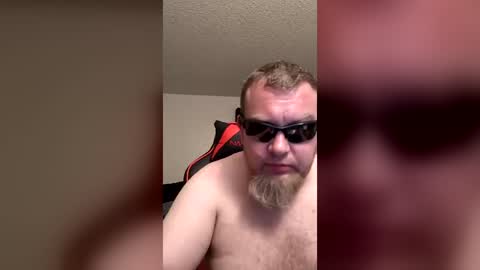 Snapshot of itsbigdickdaddy2u chatting on 07/26/26, 12:41 ITS DADDY BITCH online show from 07/26/26, 12:41