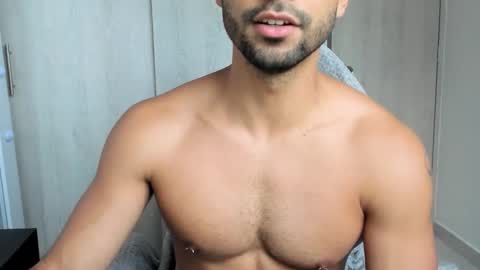 Snapshot of itsgeo1111 chatting on 09/26/25, 10:14 CALL ME GEO online show from 09/26/25, 10:14