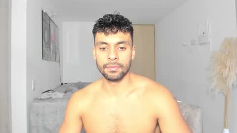 Snapshot of itsgeo1111 chatting on 10/13/25, 11:21 CALL ME GEO online show from 10/13/25, 11:21