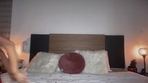 Snapshot of itskassielee chatting on 02/17/26, 02:52 itskassielee online show from 02/17/26, 02:52