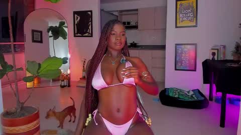 Snapshot of itslau_ chatting on 03/14/26, 12:28 lau online show from 03/14/26, 12:28