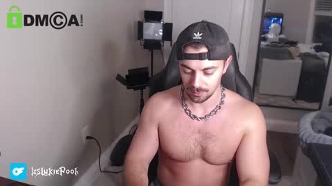 Snapshot of itslukiepooh chatting on 01/11/26, 01:32 Itslukiepooh online show from 01/11/26, 01:32