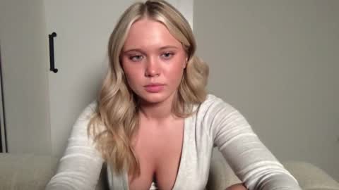 OF  madisynmaee online show from 03/07/25, 12:37