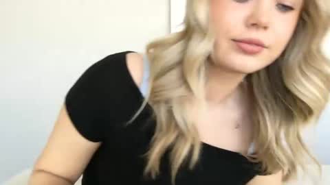 OF  madisynmaee online show from 03/12/25, 06:44