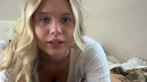 OF  madisynmaee online show from 09/09/25, 03:44