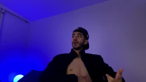 Snapshot of itsmartin_ chatting on 03/04/26, 03:01 itsmartin_ online show from 03/04/26, 03:01