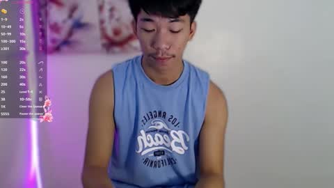 Snapshot of itsme_cxhennn chatting on 10/26/25, 06:52 itsme_cxhennn online show from 10/26/25, 06:52