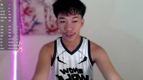 Snapshot of itsme_cxhennn chatting on 10/26/25, 07:20 itsme_cxhennn online show from 10/26/25, 07:20