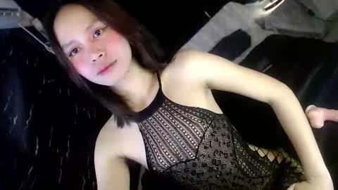 itsme_liza online show from 12/01/25, 05:18