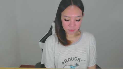 Snapshot of itsmehotqueen chatting on 10/24/25, 11:01 itsmehotqueen online show from 10/24/25, 11:01