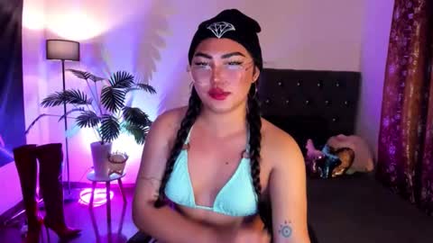 Snapshot of itsmemoiraa69 chatting on 04/13/26, 11:37 itsmemoiraa69 online show from 04/13/26, 11:37