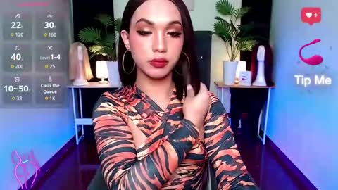 Sofia online show from 10/05/25, 07:39