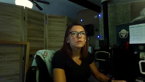 ItsMeSophie X online show from 09/18/25, 03:58