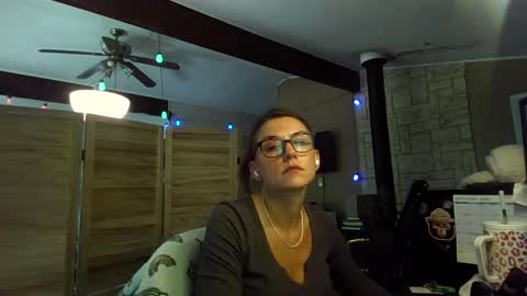 ItsMeSophie X online show from 09/29/25, 04:34