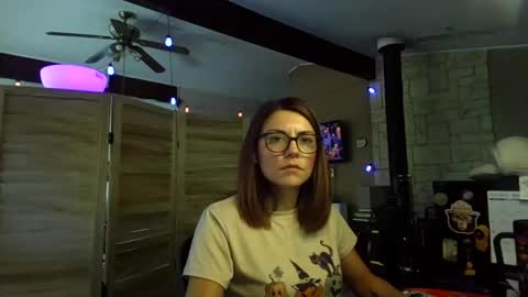 ItsMeSophie X online show from 10/13/25, 04:40