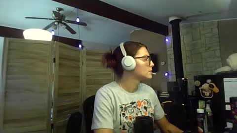 ItsMeSophie X online show from 10/16/25, 05:03