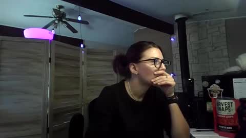 ItsMeSophie X online show from 10/20/25, 05:02