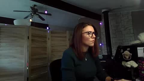 ItsMeSophie X online show from 10/23/25, 04:17