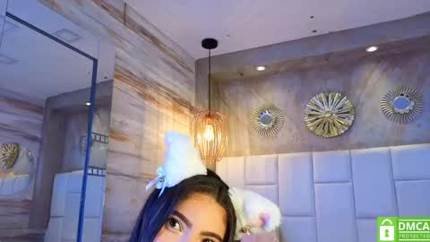 Naomy online show from 11/24/25, 06:18