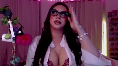Snapshot of itsnickibabyy chatting on 01/09/26, 02:47 Nicki Foxx online show from 01/09/26, 02:47