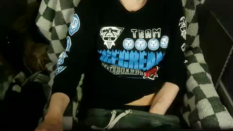 itsnotliam834 online show from 11/19/25, 01:27