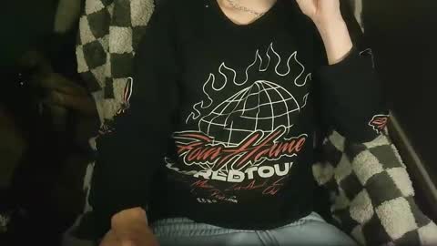 itsnotliam834 online show from 11/28/25, 02:36