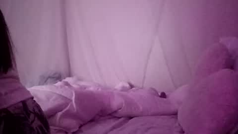 Snapshot of itspersialove chatting on 10/15/25, 08:36 itspersialove online show from 10/15/25, 08:36