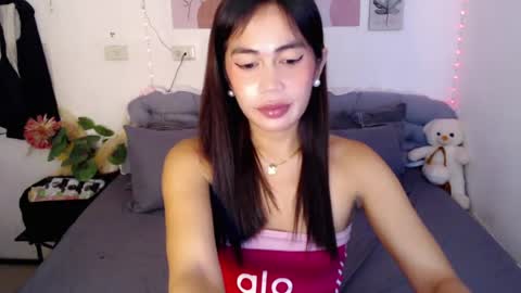 itsurgil_kloeh online show from 07/19/26, 01:48