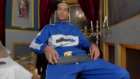 Snapshot of itszairen chatting on 03/10/26, 06:07 itszairen online show from 03/10/26, 06:07