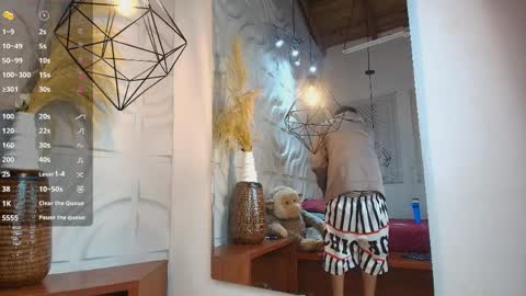 Snapshot of itszairen chatting on 04/06/26, 05:19 itszairen online show from 04/06/26, 05:19