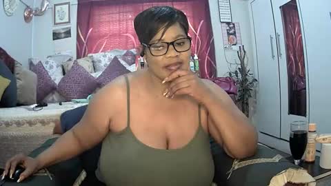 itumeleng74 online show from 02/13/25, 02:09