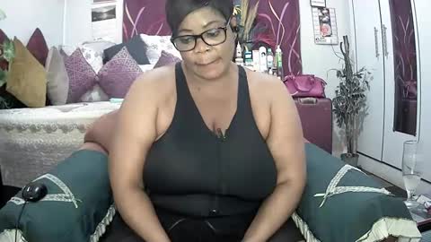 itumeleng74 online show from 02/25/25, 04:53