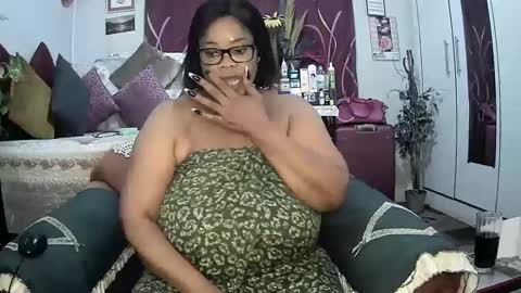 itumeleng74 online show from 02/27/25, 07:37