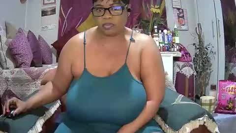 itumeleng74 online show from 09/09/25, 03:50