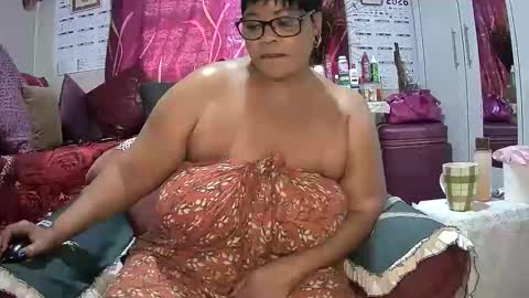 itumeleng74 online show from 02/10/26, 07:12