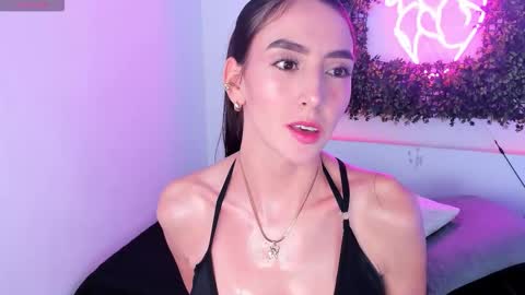 Itzel  online show from 02/07/26, 12:42