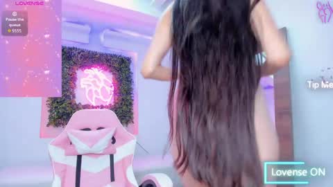 Snapshot of itzel_geneva chatting on 04/09/26, 02:00 Itzel online show from 04/09/26, 02:00