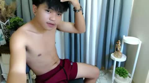 Snapshot of itzme_urhornyjerwin chatting on 03/27/26, 06:30 jerwin online show from 03/27/26, 06:30