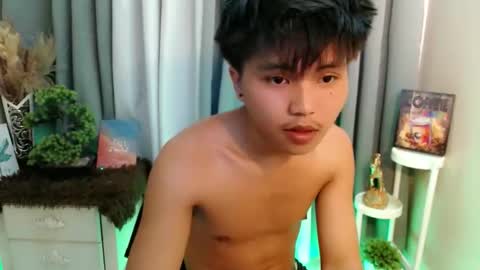 Snapshot of itzme_urhornyjerwin chatting on 03/28/26, 06:35 jerwin online show from 03/28/26, 06:35