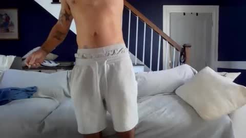 Snapshot of itzmeebaby chatting on 11/12/25, 02:50 Itzmeebabyy online show from 11/12/25, 02:50