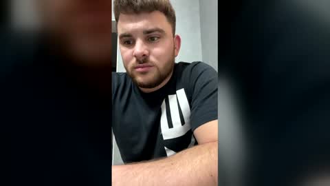 Snapshot of iurcupetru07 chatting on 12/15/25, 02:54 iurcupetru07 online show from 12/15/25, 02:54