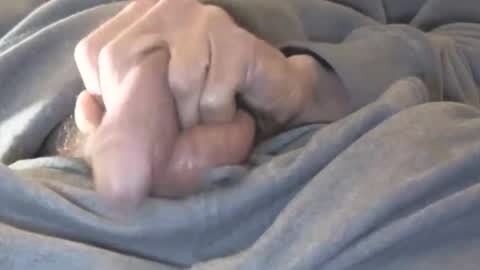 Snapshot of iuuuf2 chatting on 02/17/26, 10:56 Iuuuf2 or Samel online show from 02/17/26, 10:56