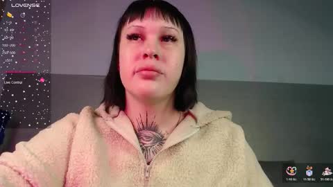 Snapshot of ivamayy chatting on 01/13/26, 09:25 Sasha online show from 01/13/26, 09:25