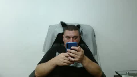 Snapshot of ivan_sexyx chatting on 02/04/25, 02:39 Ivan M online show from 02/04/25, 02:39